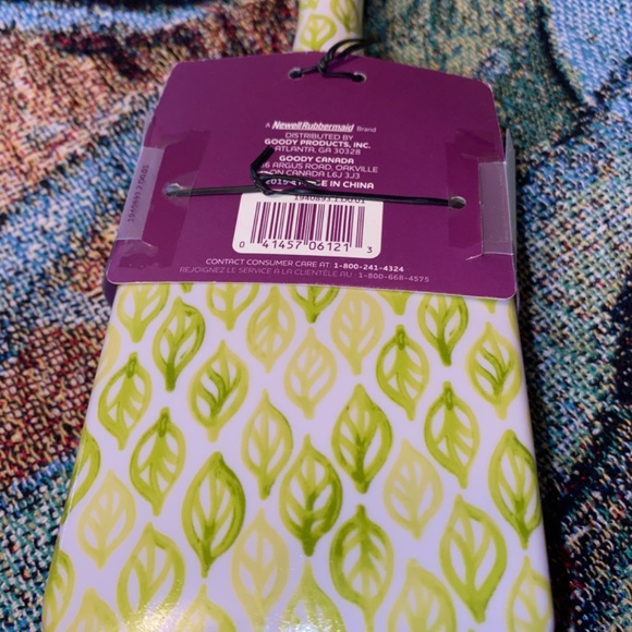 NWT Large Goody Paddle Hairbrush, Green leaf design - Picture 3 of 3
